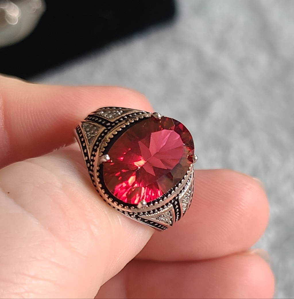 Vintage Garnet Sterling Silver Ring
